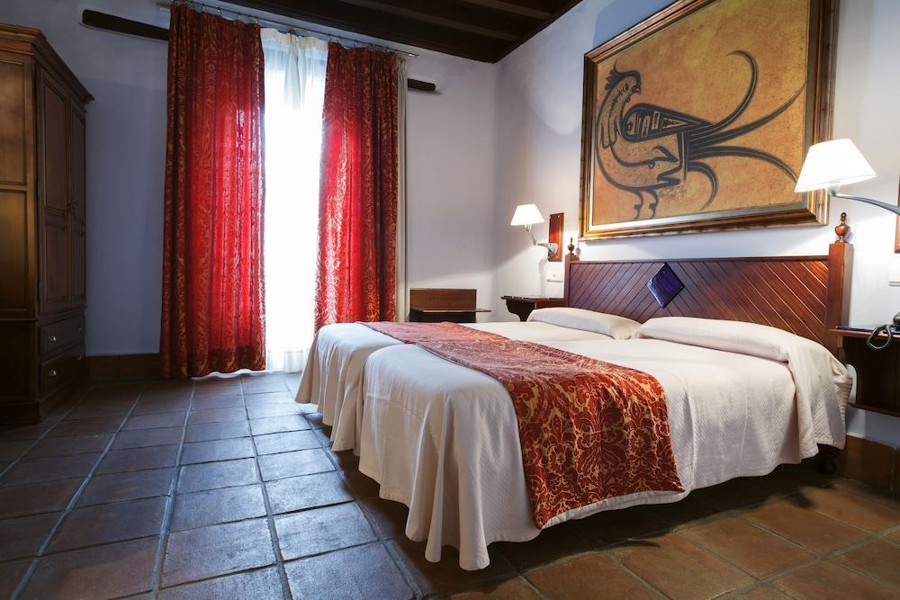 Casa Palacio Pilar Del Toro 3* Granada