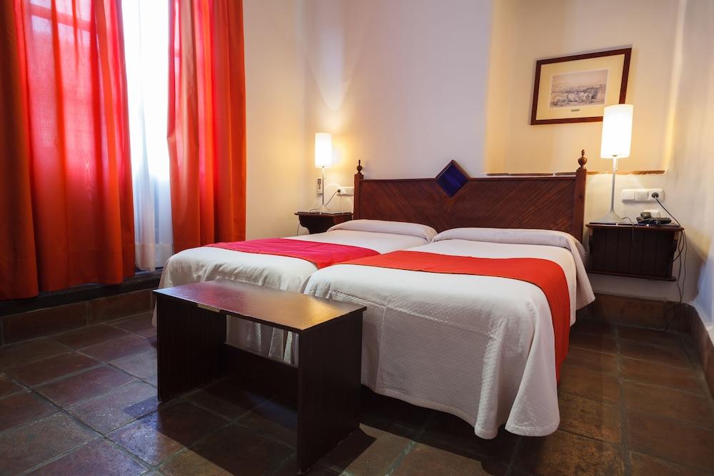 Hotel Casa Palacio Pilar Del Toro 3*
